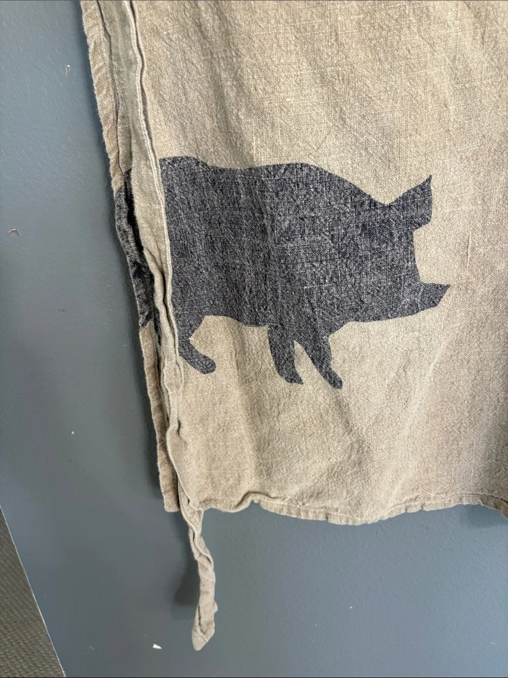 Crate & Barrel Discontinued 100% Linen Pig Half Apron - Neutral Cream